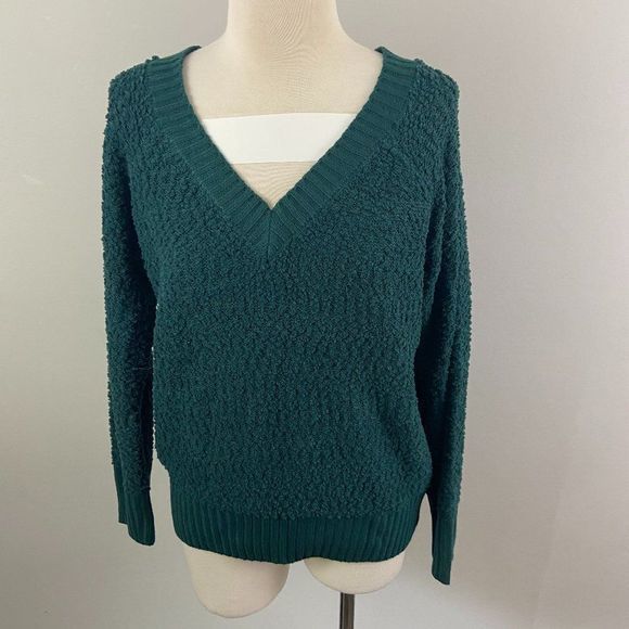 NWT LOVE BY DESIGN Green Dark Sea V Neck Teddy Swe - Picture 2 of 7